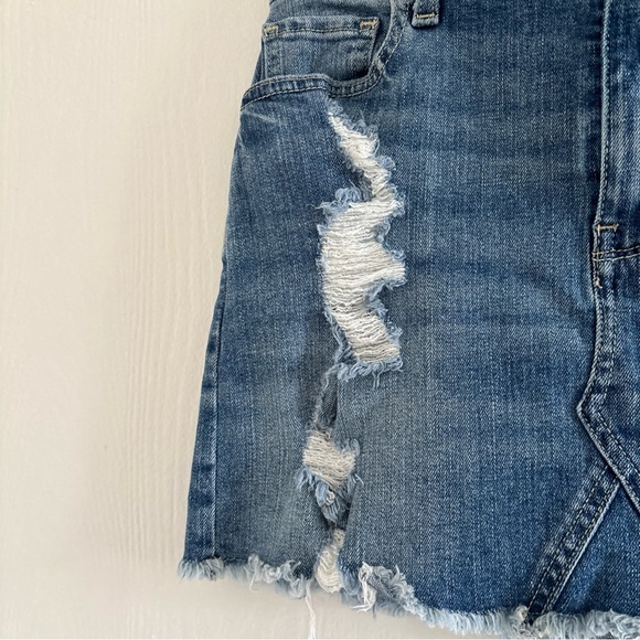 Hollister High Rise Distressed Denim Skirt Size 5 W27 - Picture 2 of 8